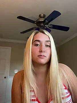 Kaylayoung12 online show from 09.15.25