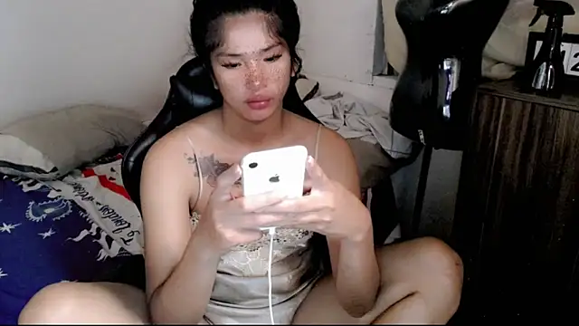 Cutierhyxx online show from 10.14.25