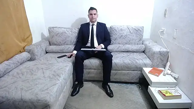 Victor Maitland online show from 11.14.25