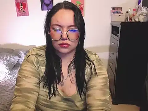 Snapshot of maily888_ chatting on 09.22.25 maily888 online show from 09.22.25