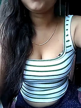 Desi couple305 online show from 10.07.25