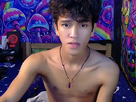 Snapshot of kenbigcockxx chatting on 06.21.26 kenbigcockxx online show from 06.21.26