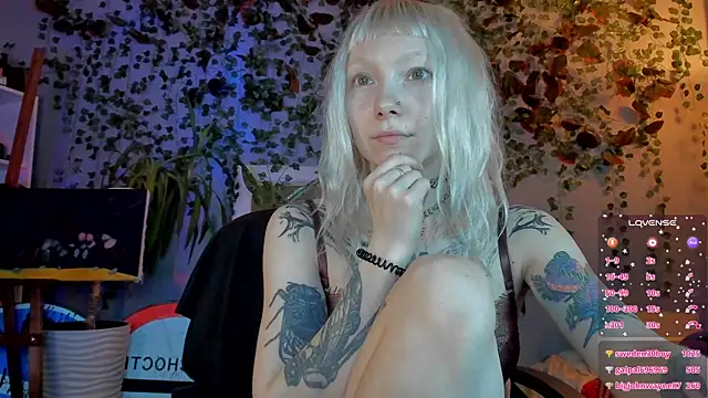 Snapshot of tattoo_art_baby chatting on 07.24.26 tattoo art baby online show from 07.24.26