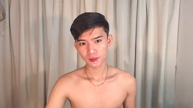 Snapshot of asian_dai chatting on 09.15.25 asian dai online show from 09.15.25