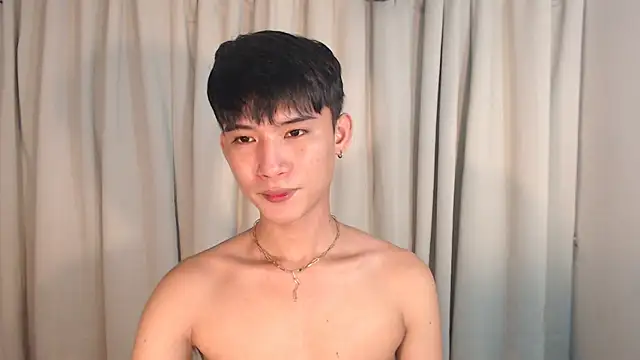 Snapshot of asian_dai chatting on 09.21.25 asian dai online show from 09.21.25