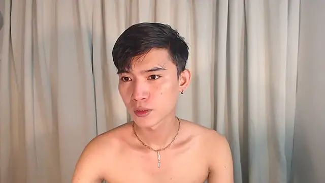 Snapshot of asian_dai chatting on 09.24.25 asian dai online show from 09.24.25