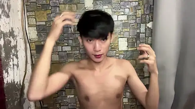 Snapshot of asian_dai chatting on 09.27.25 asian dai online show from 09.27.25