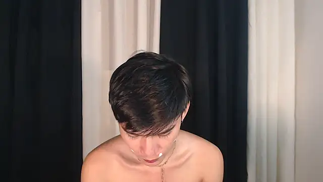 Snapshot of asian_dai chatting on 10.02.25 asian dai online show from 10.02.25