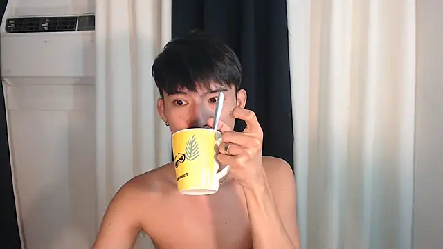 Snapshot of asian_dai chatting on 10.26.25 asian dai online show from 10.26.25