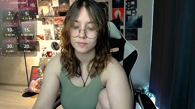 Snapshot of ameliameadd chatting on 09.28.25 ameliameadd online show from 09.28.25