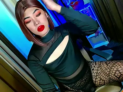 Snapshot of bigfattycocksonya27 chatting on 10.13.25 bigfattycocksonya27 online show from 10.13.25