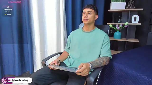 jaze bradley online show from 10.30.25