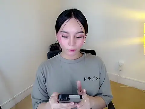 holly tabby online show from 01.16.26