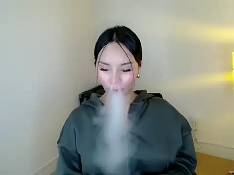 Snapshot of holly_tabby chatting on 06.22.26 holly tabby online show from 06.22.26