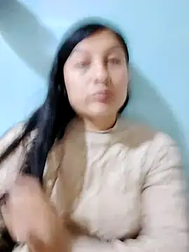 lunna 07 online show from 10.16.25