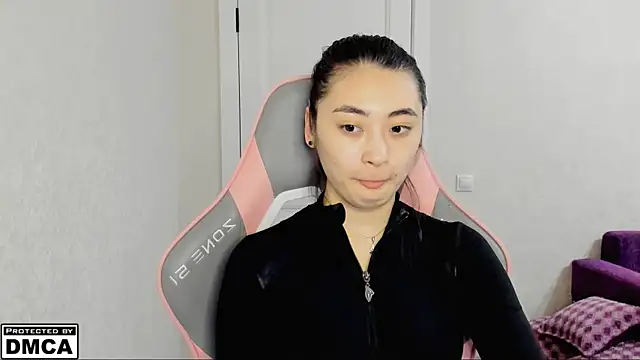 MeilideQian1 online show from 10.24.25