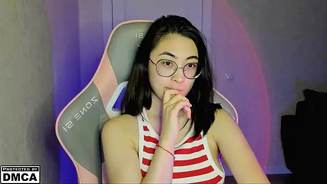 MeilideQian1 online show from 11.22.25