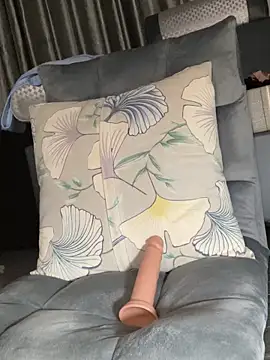 meiiijr55 online show from 10.28.25