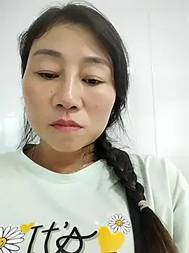 babychill09 online show from 10.15.25