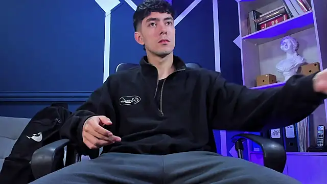 Snapshot of etham_wolf_ chatting on 09.09.25 etham wolf online show from 09.09.25