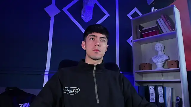 Snapshot of etham_wolf_ chatting on 09.26.25 etham wolf online show from 09.26.25