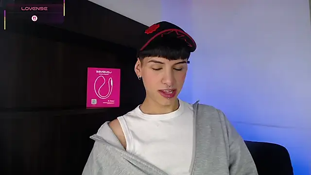 Ezra Storm online show from 10.14.25