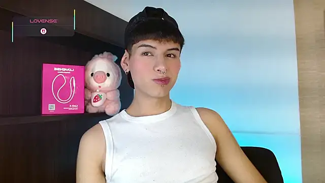 Ezra Storm online show from 11.09.25