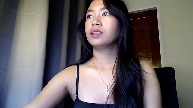 Snapshot of candycrushyyy chatting on 09.19.25 candycrushyyy online show from 09.19.25