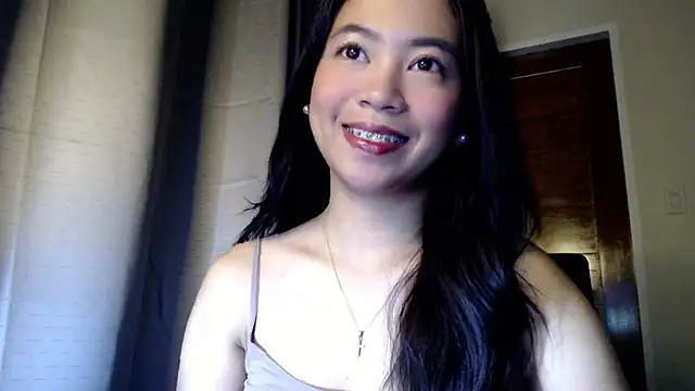 Snapshot of candycrushyyy chatting on 10.22.25 candycrushyyy online show from 10.22.25