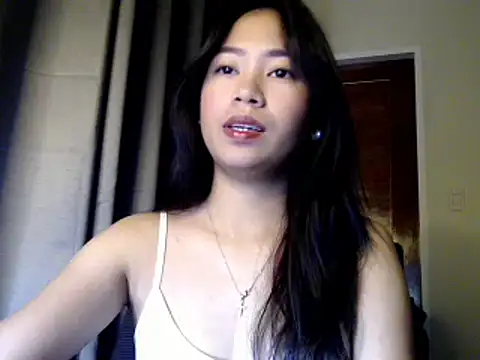 Snapshot of candycrushyyy chatting on 10.27.25 candycrushyyy online show from 10.27.25