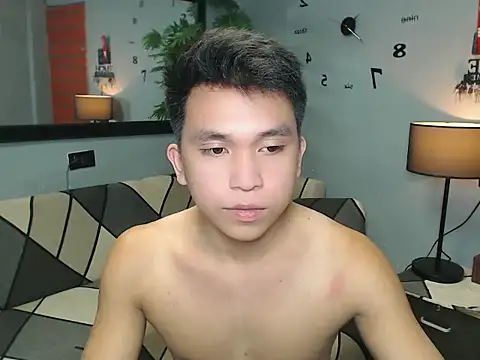 Snapshot of KingMateoGrey chatting on 12.18.25 KingMateoGrey online show from 12.18.25