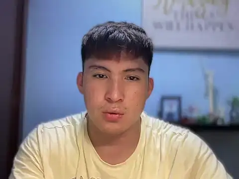 Snapshot of lovely_jay chatting on 10.02.25 lovely jay online show from 10.02.25