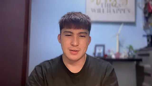 Snapshot of lovely_jay chatting on 10.06.25 lovely jay online show from 10.06.25