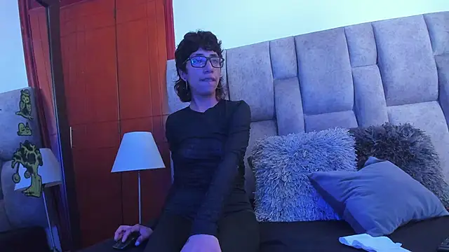 Snapshot of Nicky_six333 chatting on 10.07.25 Nicky six333 online show from 10.07.25