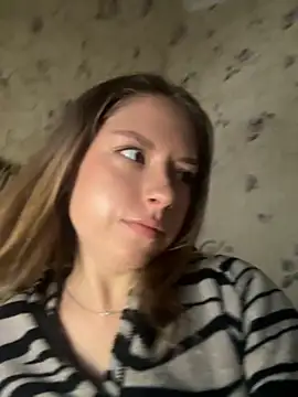 Snapshot of Tomyris_yuki chatting on 10.23.25 Tomyris yuki online show from 10.23.25