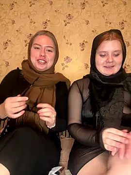 Snapshot of Tomyris_yuki chatting on 10.27.25 Tomyris yuki online show from 10.27.25