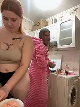 Snapshot of Tomyris_yuki chatting on 10.31.25 Tomyris yuki online show from 10.31.25