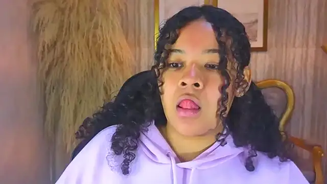 Snapshot of risada_temptation_s chatting on 09.24.25 risada temptation s online show from 09.24.25