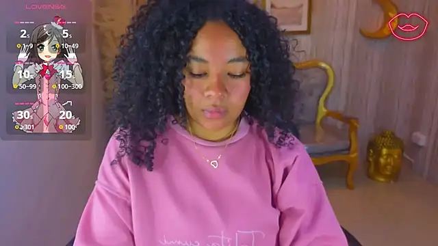 Snapshot of risada_temptation_s chatting on 10.18.25 risada temptation s online show from 10.18.25