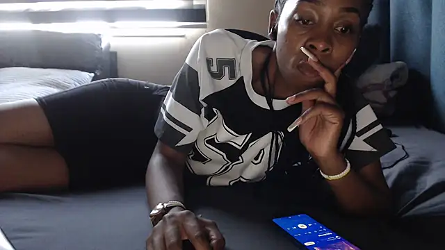 Snapshot of Sexsexyx chatting on 10.15.25 Sexsexyx online show from 10.15.25