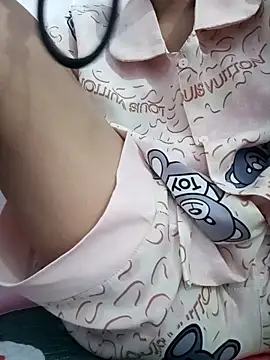 Yoo j online show from 10.15.25