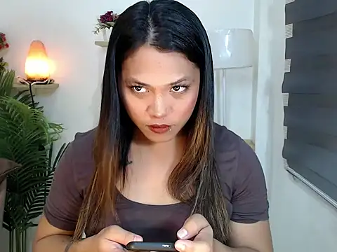 Snapshot of scarlett_brownx69 chatting on 04.22.26 scarlett brownx69 online show from 04.22.26