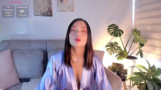 Estrer collins online show from 03.04.26