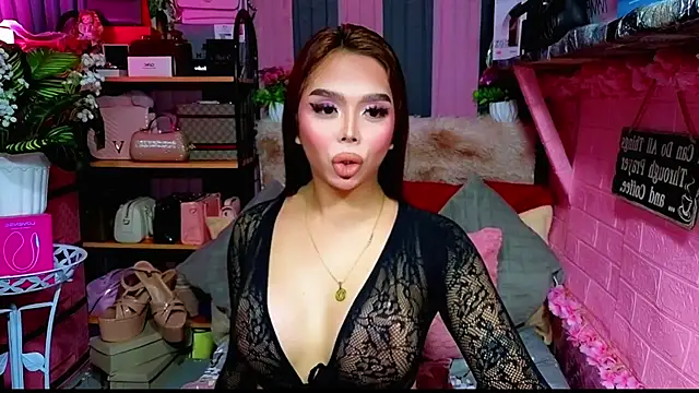 MoniqueCeleste online show from 11.06.25