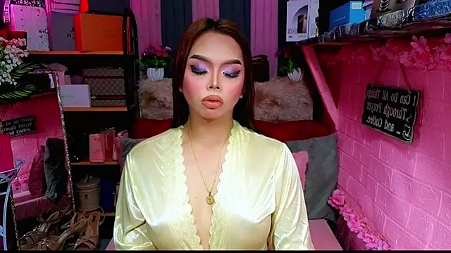 MoniqueCeleste online show from 11.21.25