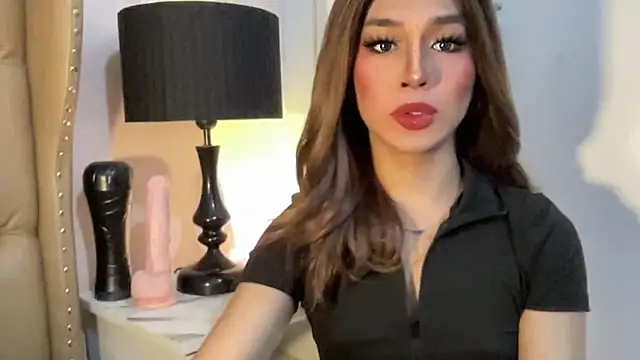 Snapshot of solana_imani chatting on 10.25.25 solana imani online show from 10.25.25