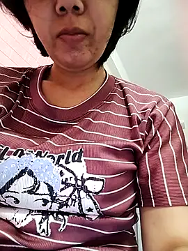 LuxiLuxi18x online show from 11.11.25