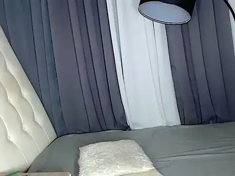 Ava Blossom online show from 06.17.26