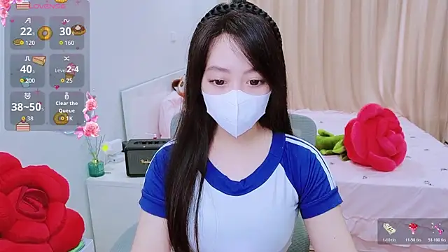 Snapshot of -MinaYoung- chatting on 10.24.25 -MinaYoung- online show from 10.24.25