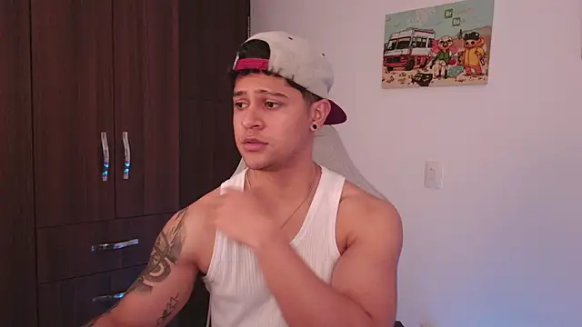 domsantiago  online show from 09.10.25